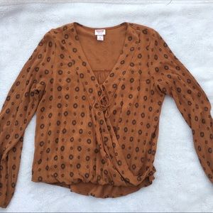 Long sleeve top